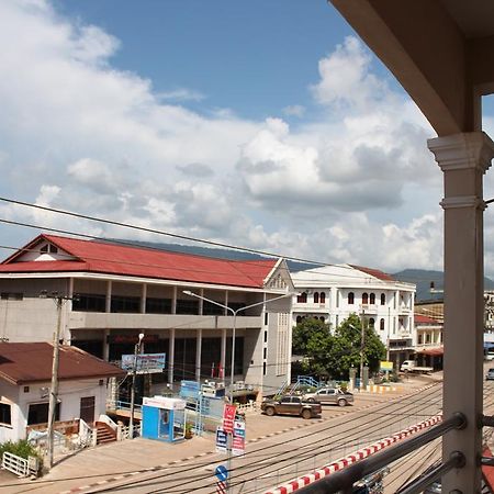 Alisa Guesthouse Pakse Ngoại thất bức ảnh