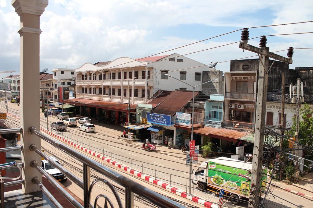 Alisa Guesthouse Pakse Ngoại thất bức ảnh