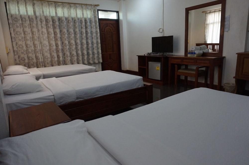 Alisa Guesthouse Pakse Ngoại thất bức ảnh