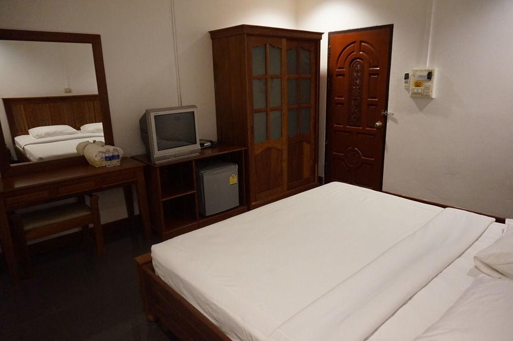 Alisa Guesthouse Pakse Ngoại thất bức ảnh