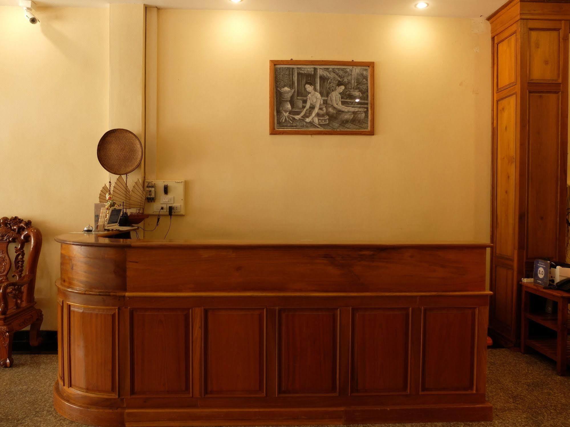 Alisa Guesthouse Pakse Ngoại thất bức ảnh