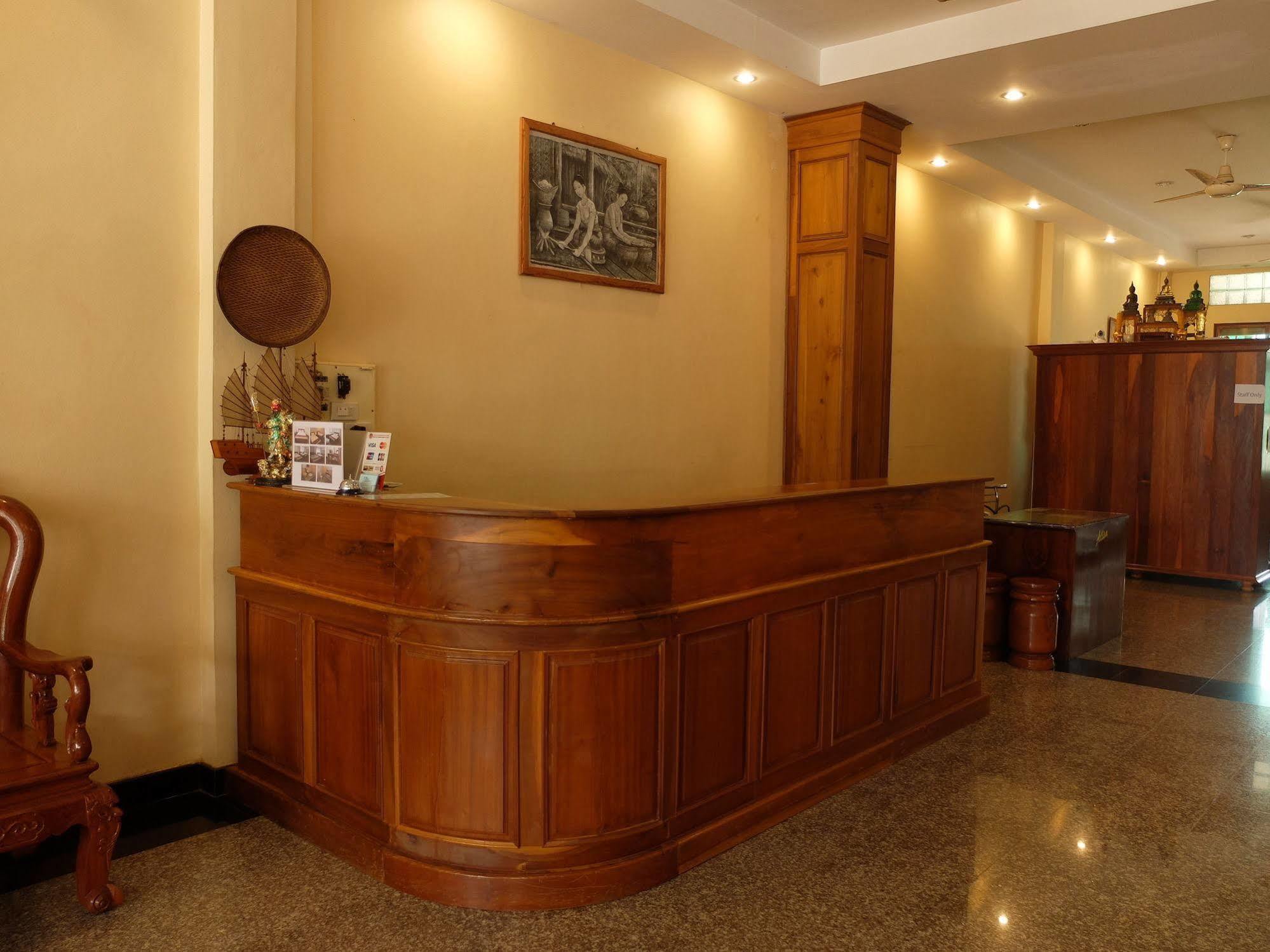 Alisa Guesthouse Pakse Ngoại thất bức ảnh