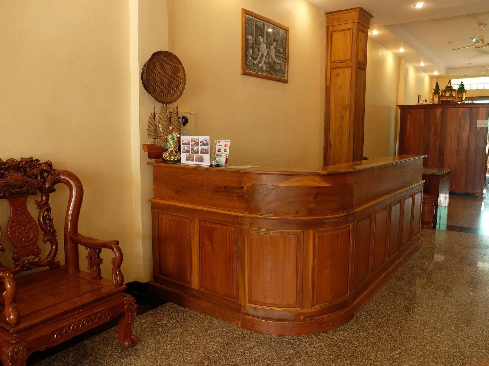 Alisa Guesthouse Pakse Ngoại thất bức ảnh