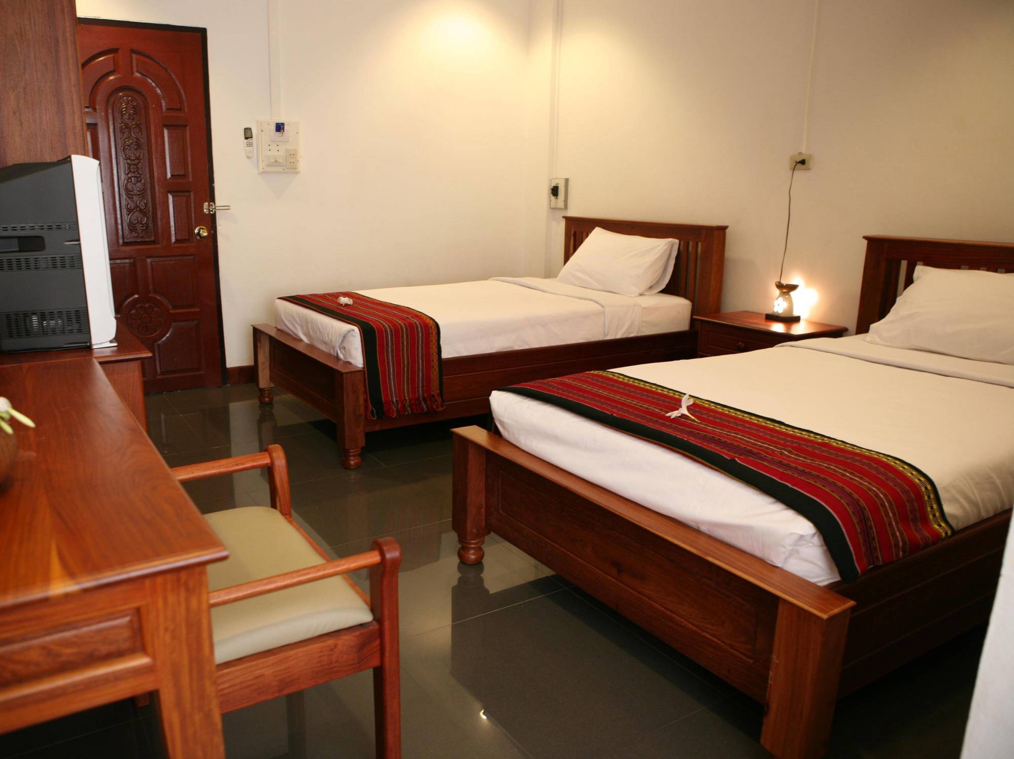 Alisa Guesthouse Pakse Ngoại thất bức ảnh